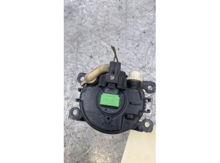 111264942-d4c40b8d-51dd-47ac-8ca0-af0f4cfc5632-Piece-Anti-brouillard-droit-feux-CITROEN-C4-PICASSO-1-5e60465163a2972b527acfba8e35b3cbedbe5e24a2801a5e044dacb95070f6e5_m.jpg