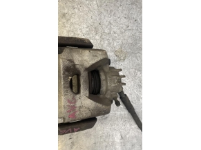 111265580-6d8bf261-23a1-4a9d-aa78-babf1bc89568-Piece-Etrier-avant-gauche-freinage-CITROEN-C4-PICASSO-1-7024f41693d322e2084a983de426fd5fb90b7cd2cc45da1ba65dab6ba24edfeb_m.jpg 2