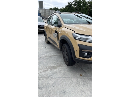 Vehicule-DACIA-SANDERO%203%20STEPWAY-2024-1655ebb35d4f4fa4454b02e28d2584d50b7e42d1820c387e082c09846fc99df8_o.jpg
