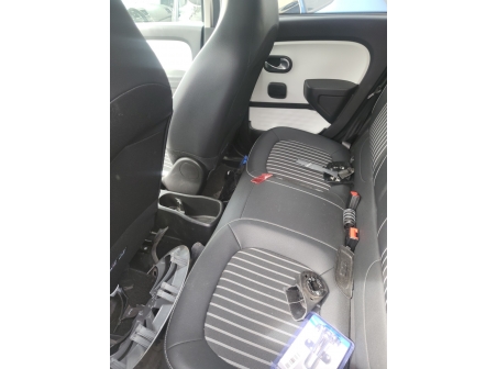 Vehicule-RENAULT-TWINGO%203%20PHASE%202-2019-478d26d037df928169f5396c32ec11bde938d30be7ff8d63ba7fc74715d9f81a_o.jpg