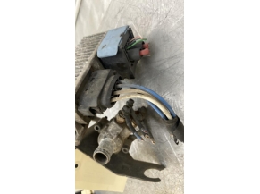 111273234-4c5fb5a6-7d07-4776-9184-e7469dcb14b0-Piece-Boitier-de-prechauffage-RENAULT-64167cf334eefab97bbd655fd85fcdeac91704b0c6df4f775fb235563f8fc1cc_m.jpg 2