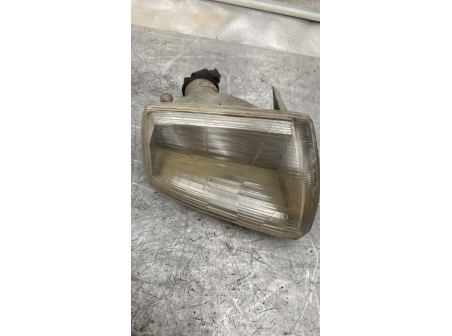 111292628-61bd6d3e-827f-4d51-9405-f8fa457d06b7-Piece-Repetiteur-clignotant-avant-gauche-Feux-632524-PEUGEOT-205-PHASE-2-18a0203cf016da5181e1e33dd0022ae1fb8f824cc97a633c6c4b9bff88a5e563_m.jpg