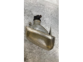 111292628-61bd6d3e-827f-4d51-9405-f8fa457d06b7-Piece-Repetiteur-clignotant-avant-gauche-Feux-632524-PEUGEOT-205-PHASE-2-18a0203cf016da5181e1e33dd0022ae1fb8f824cc97a633c6c4b9bff88a5e563_m.jpg 2