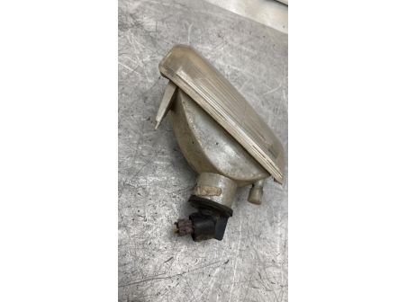 111292628-c05d246f-7c7f-426b-8adb-e0b8918b2ba6-Piece-Repetiteur-clignotant-avant-gauche-Feux-632524-PEUGEOT-205-PHASE-2-744235edd6d6334b3b4c6c3027dfc62ac0417b56f5e74470d28467f2ccd56eac_m.jpg
