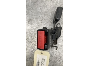 111320070-0fe7c7e1-ad46-44f8-985a-07aa9e3e2316-Piece-Attache-ceinture-arriere-centrale-RENAULT-d615067bda5692f2303be37236bb52cfbb9511a32000680f756bfcd094f76363_m.jpg 2