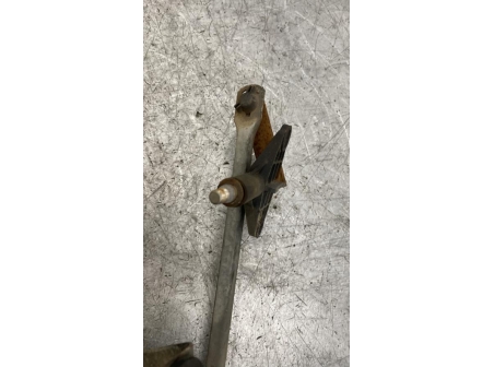 111320183-ec55c6c1-f1ba-47af-b0cd-70c365ce740c-Piece-Moteur-essuie-glace-avant-PEUGEOT-205-PHASE-2-38c02d65af272528f3c973934e06414375023ba88fcd2c33b462064957036541_m.jpg