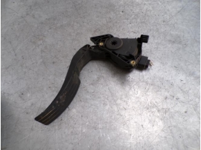111477433-275c9c4d-034f-4931-9a93-cc68a4e10f03-Piece-RENAULT-ddf7204d1a1d5a084c292171006ffae20b9b952e9586c580fecc01cd10d3cb3b_m.JPG