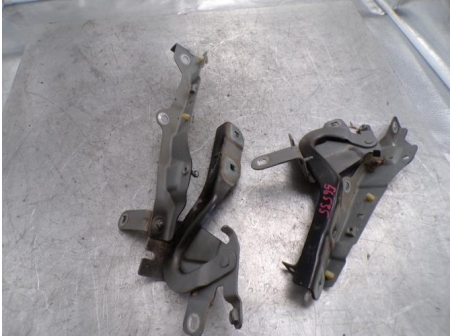 111479175-23ceba7c-f911-4993-8e9b-5f2b0f4da12c-Piece-Charniere-de-capot-RENAULT-749546769829d8d8aefeb62172996f96f4267ae7b85a64893f57950376f038ff_m.JPG
