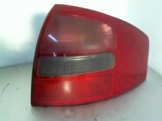 Piece-Feu-arriere-principal-droit-(feux)-4B5945096-AUDI-A6-(4B)-A6-1998-Diesel-8ac4cb884186610e1e0d22ddea2be622e53b521884ff40e31794f00072498976.jpg 2