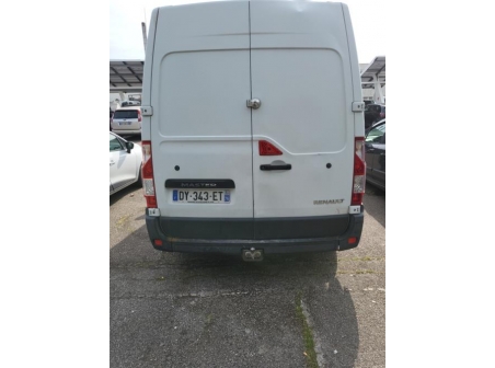 Vehicule-RENAULT-MASTER%203%20PHASE%203-2015-4642af8a626cd0e03af3a917042ba0ba847d32c5af61e18b3680d6e464102260_m.jpg