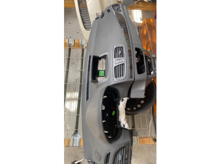 111272651-4f042c76-f41e-4378-b7a5-8a445091f227-Piece-Planche-de-bord-complete-RENAULT-f441b7ad78c0cfc5ff08d7fc1417cc51e6817a4daaa2b954d155b52fec86f7ab_m.jpg