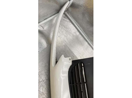 111237289-f1861764-64fe-4509-83f1-4503b536b27b-Piece-Calandre-PEUGEOT-206-PHASE-2-2d98af552846403b0e91c34683d88b2b395d1b44c8e66037bf2d740b333914d0_m.jpg