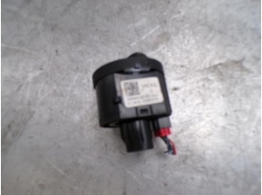 111484400-4a5e418e-282b-473c-84f2-1bfc42f6de64-Piece-VOLKSWAGEN-a25c1c29a8dd3088a4f11914572b6bdd1aa55f055781be41bcb3c18b6c6334f5_m.JPG 2