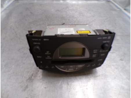 111486625-2d53b580-c63f-4164-b259-372a8ec11ce4-Piece-Autoradio-dorigine-TOYOTA-RAV4-3-PHASE-1-22-D4D-16V-TURBO-4X4-ac19751905eb93f6a9f76bca7e67d7fc01e2c8bec9b4e427e671cb8a8fac2f5f_m.JPG