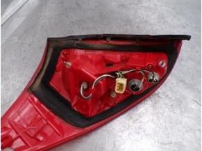 111486878-c26efe90-f885-4c97-b90f-ca671e979755-Piece-Feu-arriere-principal-droit-TOYOTA-40f22d2ee9580e38aa7025a8ae6cfc62c916f439e103566492a87814b8bea877_m.JPG 2