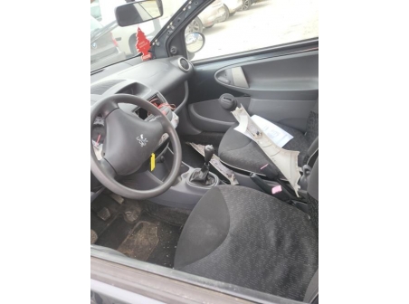 Vehicule-PEUGEOT-107%20PHASE%202-2010-ec665c249457866bb010b988322eedb3ca50192f91d9df2163b056f3771e3bf5_m.jpg