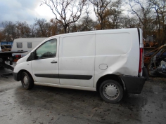 Vehicule-PEUGEOT-EXPERT-III-FOURGON-1-6-2008-c9952d36982258ed9d3bf1a64bc785df68d8fc8a1f2e170a8633422d87904993.JPG 2
