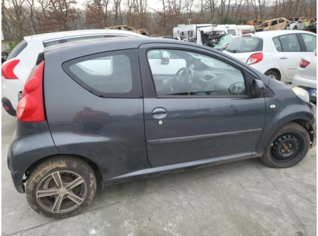 Vehicule-PEUGEOT-107%20PHASE%202-2010-778f80238d14b7a588d9fe32a7d7c2f005da5bbabb1debfea2cefe139e4fcc8f_m.jpg