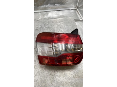 111829796-4e325621-4a17-41a6-9984-c08b63a3987a-Piece-Feu-arriere-principal-gauche-feux-6350LS-CITROEN-C5-2-7321f4781d650d0c499509fa324c88d625000b540fd2595d028b575a4032b97a_m.jpg