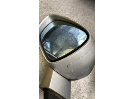 111830151-3007ccc9-3d06-4d93-9c39-fc34355787e6-Piece-Retroviseur-gauche-8153SQ-CITROEN-C5-2-e2d9f2f1b3c18fba880138ba924c2345a92b83ace6a1d0f137c236a6ce7012e2_m.jpg