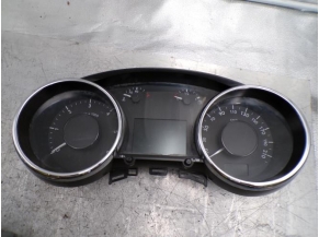 111839046-3cc1b40c-fd21-4601-9e25-4ecddd4e2c0d-Piece-Compteur-PEUGEOT-5008-1-PHASE-1-16-HDI-8V-TURBO-a6a077351ab194fb2016251d854ff06740bb0d91795d9cfde2287f96f7a3c427_m.JPG