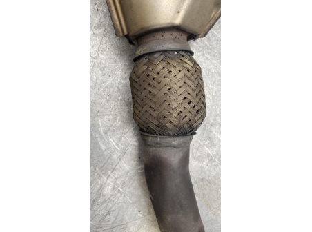 111832290-00ac42b6-710c-4795-828d-27d71016cc73-Piece-Catalyseur-echappement-BMW-X3-E83-PHASE-2-64b1483f4c4e3b2547eda99397d8a67f4e15c15c5ab4b2055da07c3a33b22e7c_m.jpg
