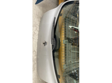 111898909-f06d5332-1833-4acc-b936-b02003ef95ec-Hayon-arriere-901004681R-RENAULT-TWINGO-2-PHASE-1-5b237a6bc6041d2353c4fb6be0ea009437d045f0e36de8b0e99be36ba053df45_m.jpg