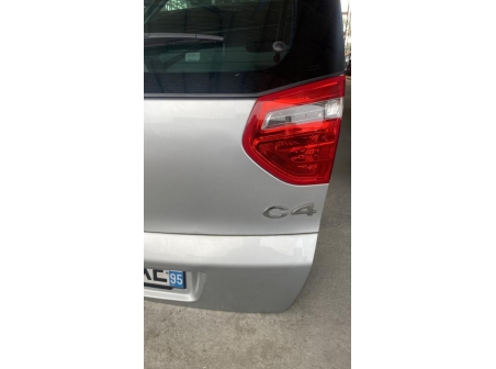 111998539-72a271ee-b1c0-45ea-9e12-92ff2fecc841-Hayon-arriere-8701W8-CITROEN-C4-PICASSO-1-960a6ad82937c42942ae8c69a76ab900aa48d0e0522122081231ea5a8cecb0ab_m.jpg