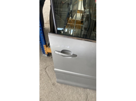 112024720-fb730682-7e49-4458-86a0-e984a3e2e540-Piece-Porte-avant-droit-9004Y0-CITROEN-C4-PICASSO-1-98fcfd0b4b7adadc96ca15045076647b73729fd02b655995a6847f47a9602363_m.jpg