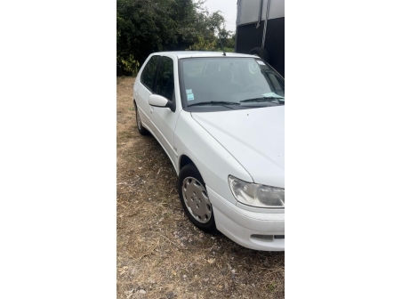 Vehicule-PEUGEOT-306%20PHASE%202-1999-8d5e25c642b51466cf4ced2771300ca06544ecf9457ae1005af7ee973beb2e12_m.jpg