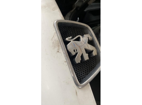 112279023-1101fa3a-50df-408e-b34d-f6c95490baf7-Piece-Capot-7901H1-PEUGEOT-306-PHASE-2-076afc4625f913cfd2fac16044bd0d48b04e6582b48f8574075ea12732478d1a_m.jpg