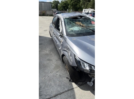 Vehicule-PEUGEOT-208%202-2021-1d53fa51797feacc08277f676ff44f48b833b1dc430a7b8ba5a189dbe67201e5_m.jpg