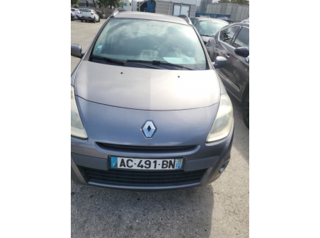 Vehicule-RENAULT-CLIO%203%20PHASE%202%20BREAK-2009-1a66c7eb2cee56bc5d35a4cc7cd4251be27b4f41e335ba66d5af35152a8d2b0a_m.jpg