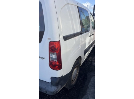 Vehicule-CITROEN-BERLINGO%202%20PHASE%201-2011-5472bc1e7b187aa0bc2cf797148c61a442f484950fe6d100ff6b904509e2bc12_m.jpg
