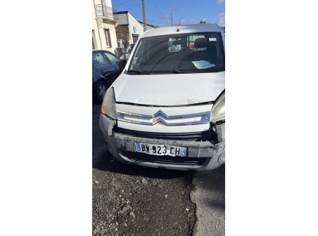 Vehicule-CITROEN-BERLINGO%202%20PHASE%201-2011-122fbedf654a36c0d22fda1cb762824918610c917bd67284eda1bb43f4cde037_m.jpg