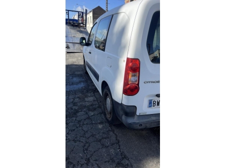Vehicule-CITROEN-BERLINGO%202%20PHASE%201-2011-eba77ec606ba02a35b49a7a8355e7db54900285081f008eb28dd1b6d6753d9e4_m.jpg