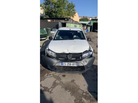 Vehicule-DACIA-SANDERO%202%20PHASE%201-2013-9711f3c13420a31e737404bbafb849cf6f8dbcc56ca6b34f8519e50e0367e06c_m.jpg