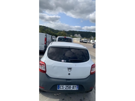 Vehicule-DACIA-SANDERO%202%20PHASE%201-2013-8df6b7912450f73174e2c85361eef28d283f37f753281b697ca1dfdd31ad5204_m.jpg