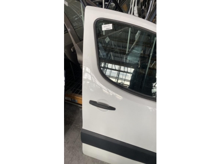112536195-583b79c4-fe6c-446e-8335-801f127841ad-Piece-Porte-avant-droit-9004Z6-CITROEN-BERLINGO-2-PHASE-1-36a389f320ace231e83375d96c5754639d3739803309d9094f18d36f46bd1052_m.jpg