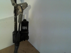 Piece-Mot.-essuie-glace-avant-00006405R0-CITROEN-C4-Diesel-1159913e2fa01db25e5f1c2b025dd087d1afaeb0e202302b0b38f1c46b39934d.jpg 2