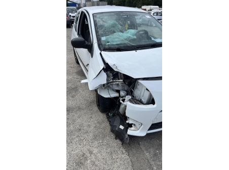 Vehicule-RENAULT-TWINGO%202%20PHASE%201-2011-d336cfe44b257801ed2e4bed067f9050b35e0873d053bd89c61d9d407631bc9f_m.jpg
