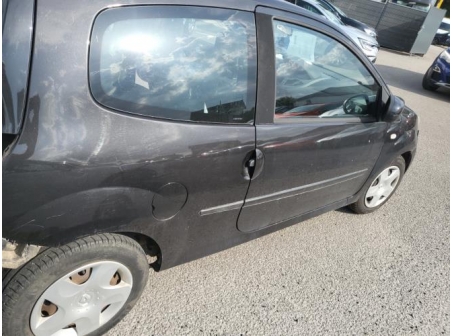 Vehicule-RENAULT-TWINGO%202%20PHASE%201-2010-12154ce8e23cd74200f35160449f4cca81be8e63666c4795eb5701334ab6579c_m.jpg