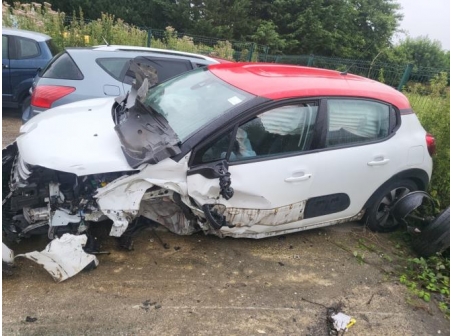 Vehicule-CITROEN-C3%203%20PHASE%201-2017-d7b303f20deb3e8793d39f237c14cc06b57710b319c1d7b78114b1663a91e4ab_m.jpg