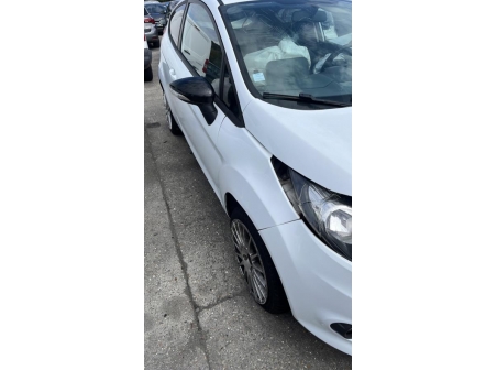Vehicule-FORD-FIESTA%206%20PHASE%201-2011-18c44b756cf81831e55962265193c2b90034ca6da6e34cccf72804ea9f7689ad_m.jpg