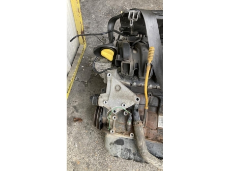 114230284-50dea426-3b6c-4077-bbba-3dbe08afb6b9-Piece-Moteur-RENAULT-CLIO-2-CAMPUS-PHASE-2-2ebf1aa614740e458c9552ba59bf7e65f1500d74c99b13ed25a7a3bbc3b11bdd_m.jpg