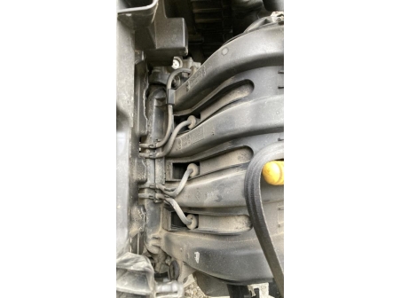 114230284-ace737fd-0466-49de-9a75-e080589e7e0b-Piece-Moteur-RENAULT-CLIO-2-CAMPUS-PHASE-2-306727d5b1a70e774c1c64eda169445199b5c140013d790ab7ef0d3b38a3d76b_m.jpg