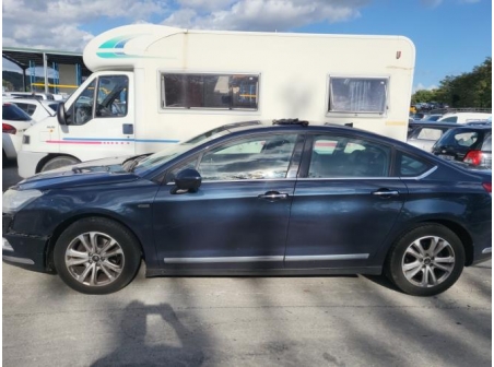 Vehicule-CITROEN-C5%202-2014-51b8da1f759b85cee4bca5eb8befb6e6e70964eff9855fb9b95834a79d77722b_m.jpg