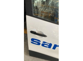 114193158-c2c8dc79-87f1-4777-b63e-07c125aff19d-Piece-Porte-avant-droit-801008302R-RENAULT-CLIO-4-PHASE-2-49a9bc15ec5d3699ae3b5ce6bc4058af693fc09ff53cc8e98f922b0cd64b3f92_m.jpg 2