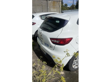 Vehicule-RENAULT-CLIO%204%20PHASE%202-2017-b544ab45ae1851158fefb53faa2ef8b4be0740dd43fa329839e1e4dca4aa0320_m.jpg