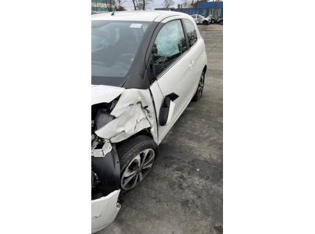Vehicule-CITROEN-C1%202-2016-420e4e8c69b18978dec928d0ed0837cc35eb4a3e052ae30891a9fae70fdf7a40_m.jpg
